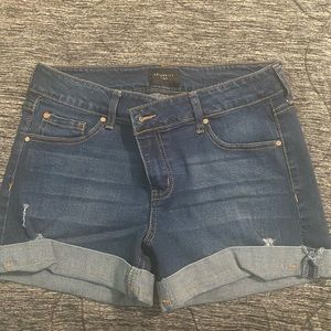 Celebrity Pink Denim Shorts Size 9